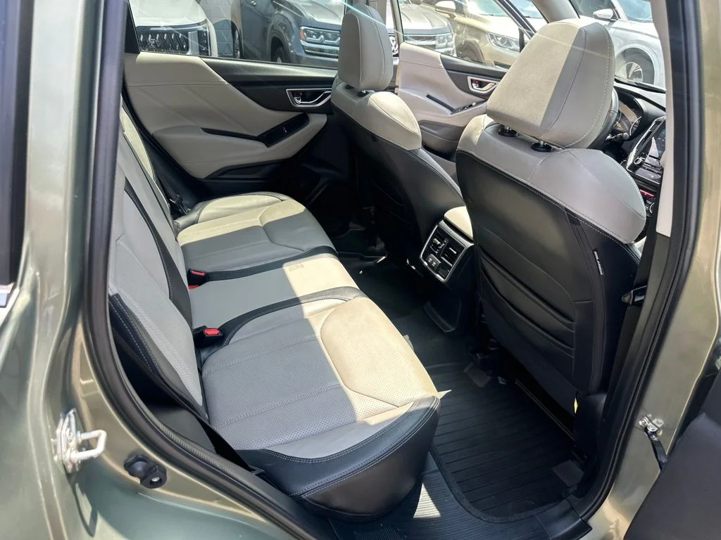 Used 2020 Green Subaru Limited image 30