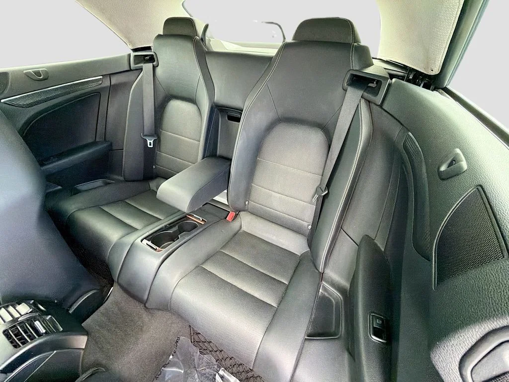Used 2012  Mercedes-Benz E 350 image 18
