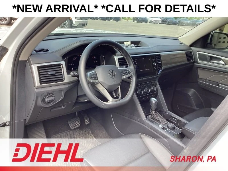 Used 2023 White Volkswagen SEL image 10
