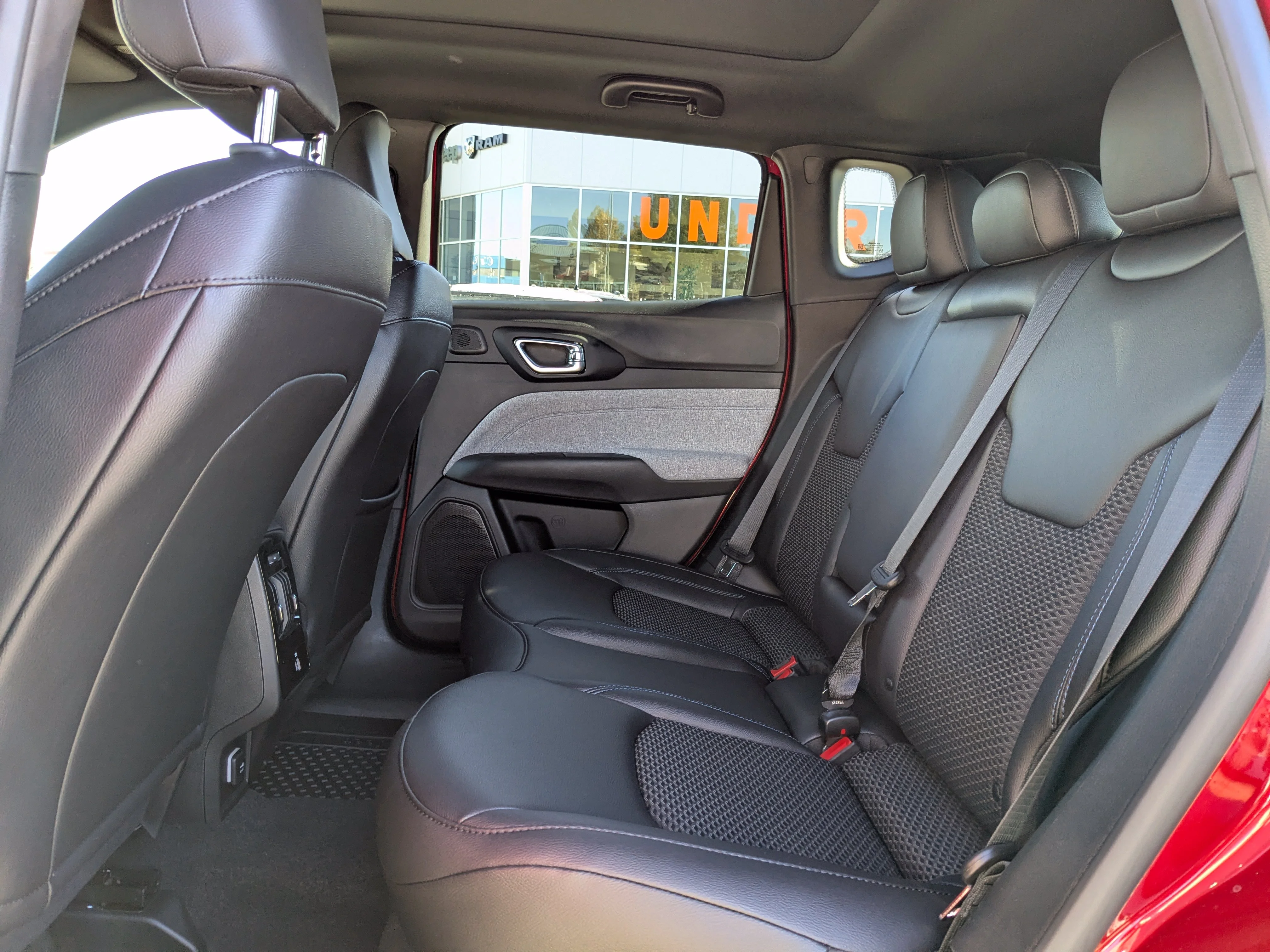 New 2026 Red Jeep North - Panoramic Sunroof - Alpine Audio -  Adaptive Cruise - Power Liftgate & Tons More! image 28