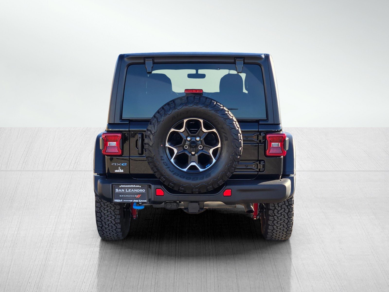 Certified Used 2023 Black Clearcoat Jeep Rubicon image 5