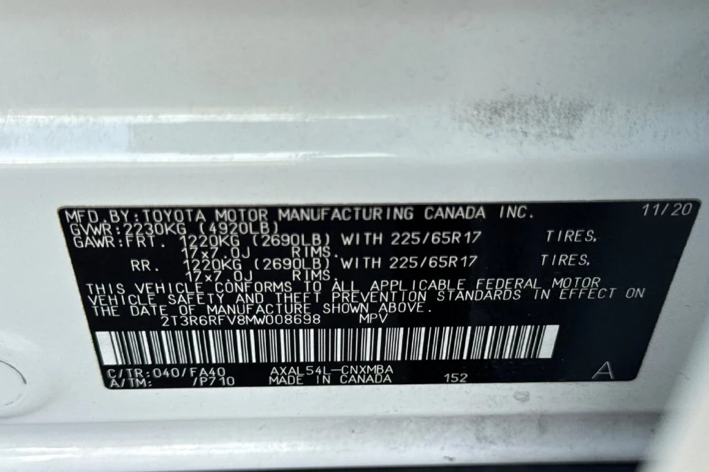 Used 2021 Super White Toyota XLE image 36