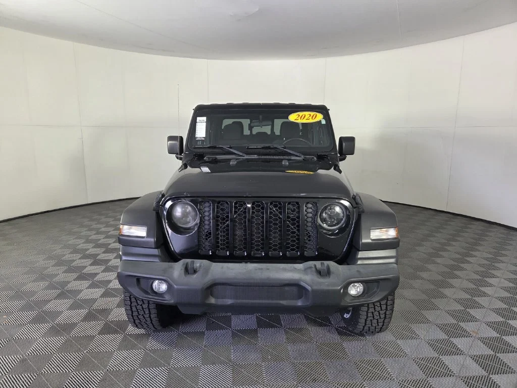 Used 2020 Black Clearcoat Jeep Sport S image 4
