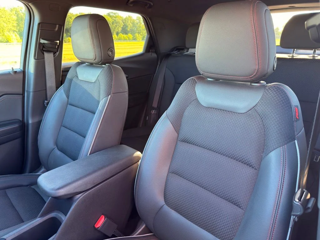 Used 2023 Gray Chevrolet RS image 13