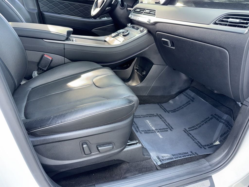 Used 2022 White Hyundai Calligraphy image 23