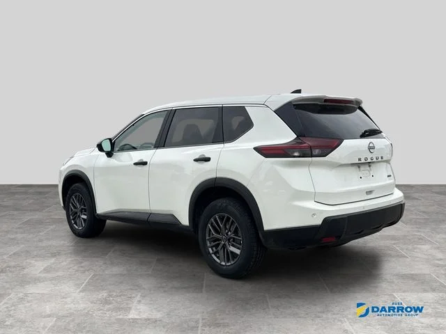 Used 2024 White Nissan S image 5