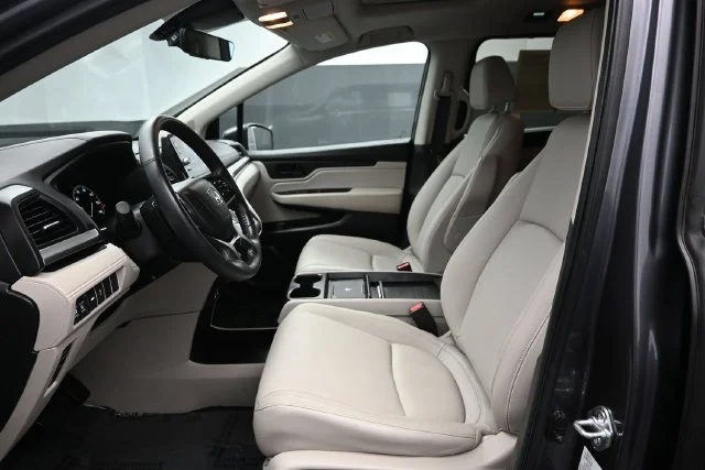 Used 2025 Gray Honda EX-L image 6