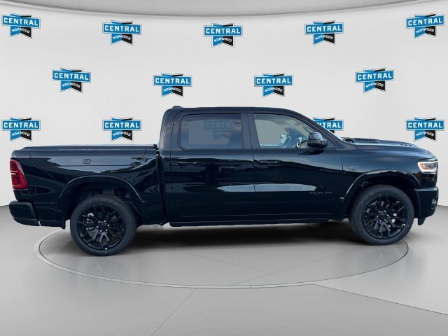 New 2027 Diamond Black Crystal Pearl-Coat Exterior Paint Ram Limited image 6