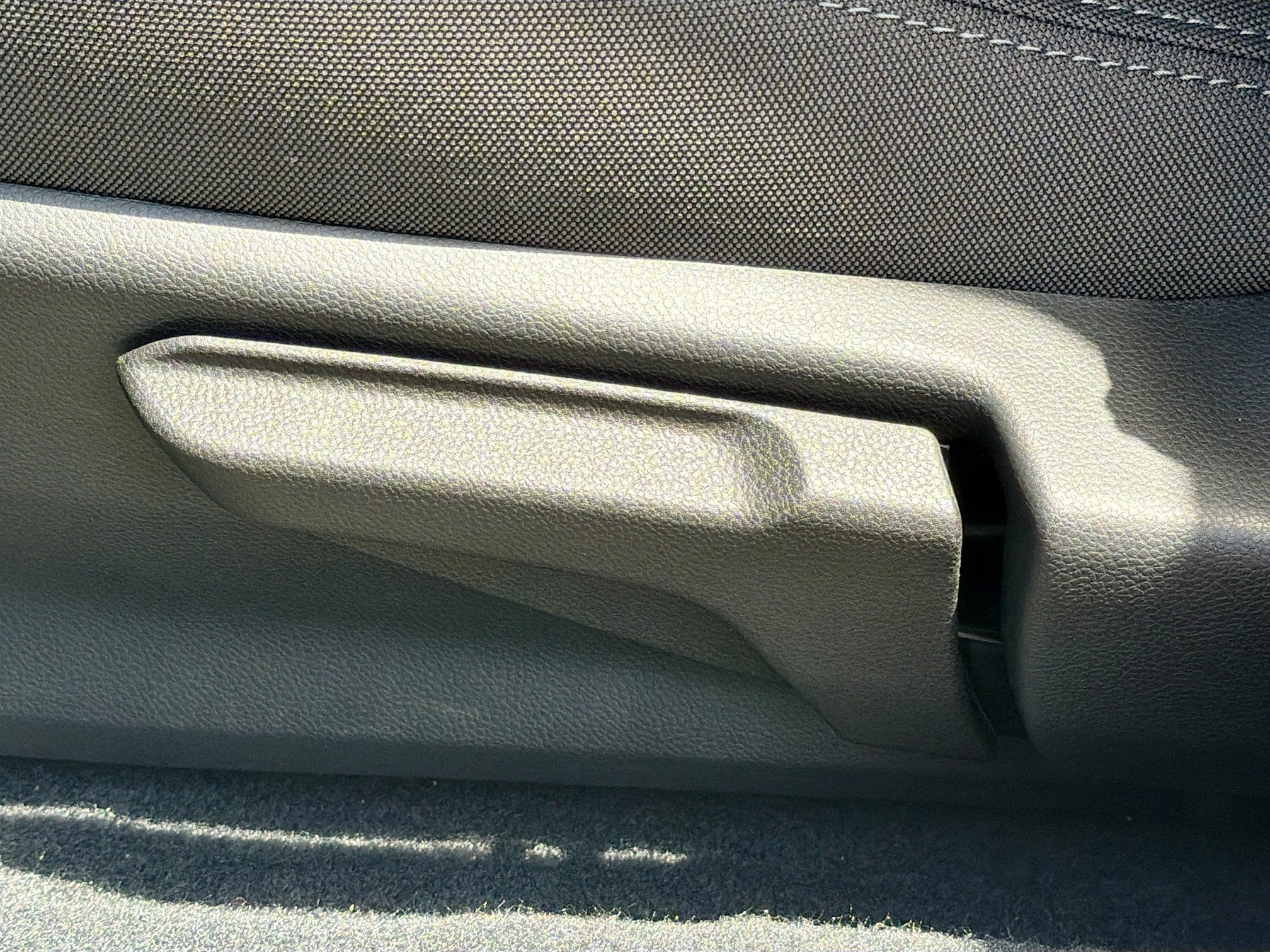 New 2026 White Pearl Subaru Base image 22