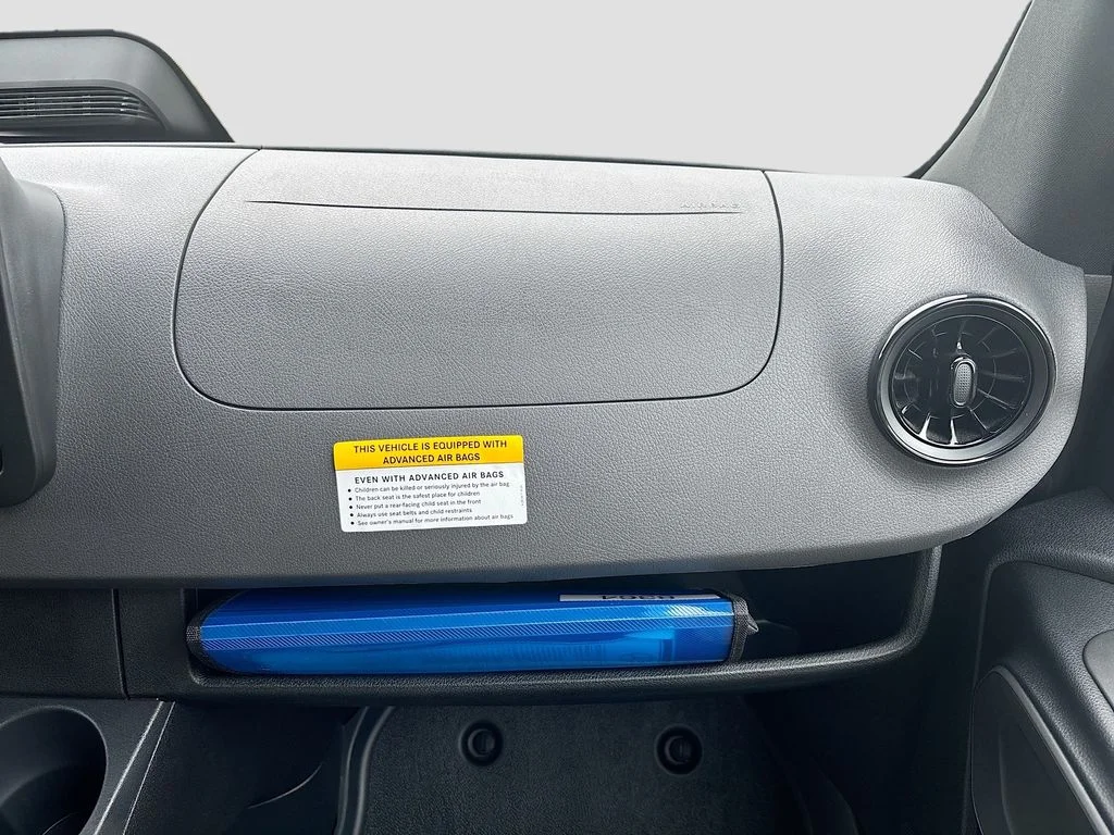 New 2025  Mercedes-Benz 15 Passenger Sliding Door image 29