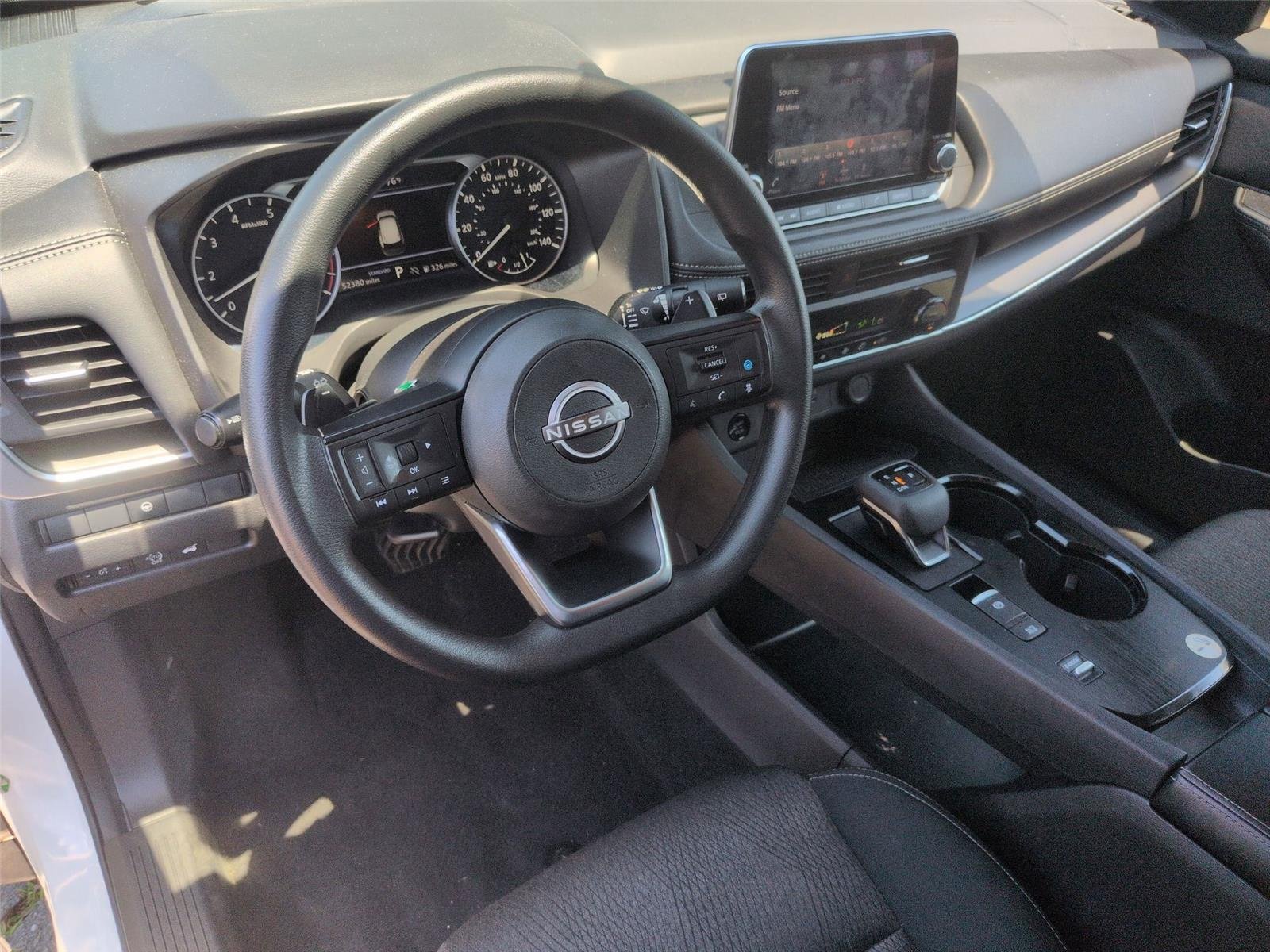 Used 2024 Everest White Pearl Nissan SV image 19