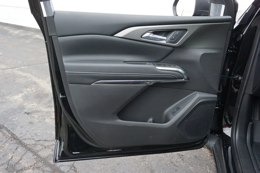 2026 Chevrolet Traverse LT - Photo 21