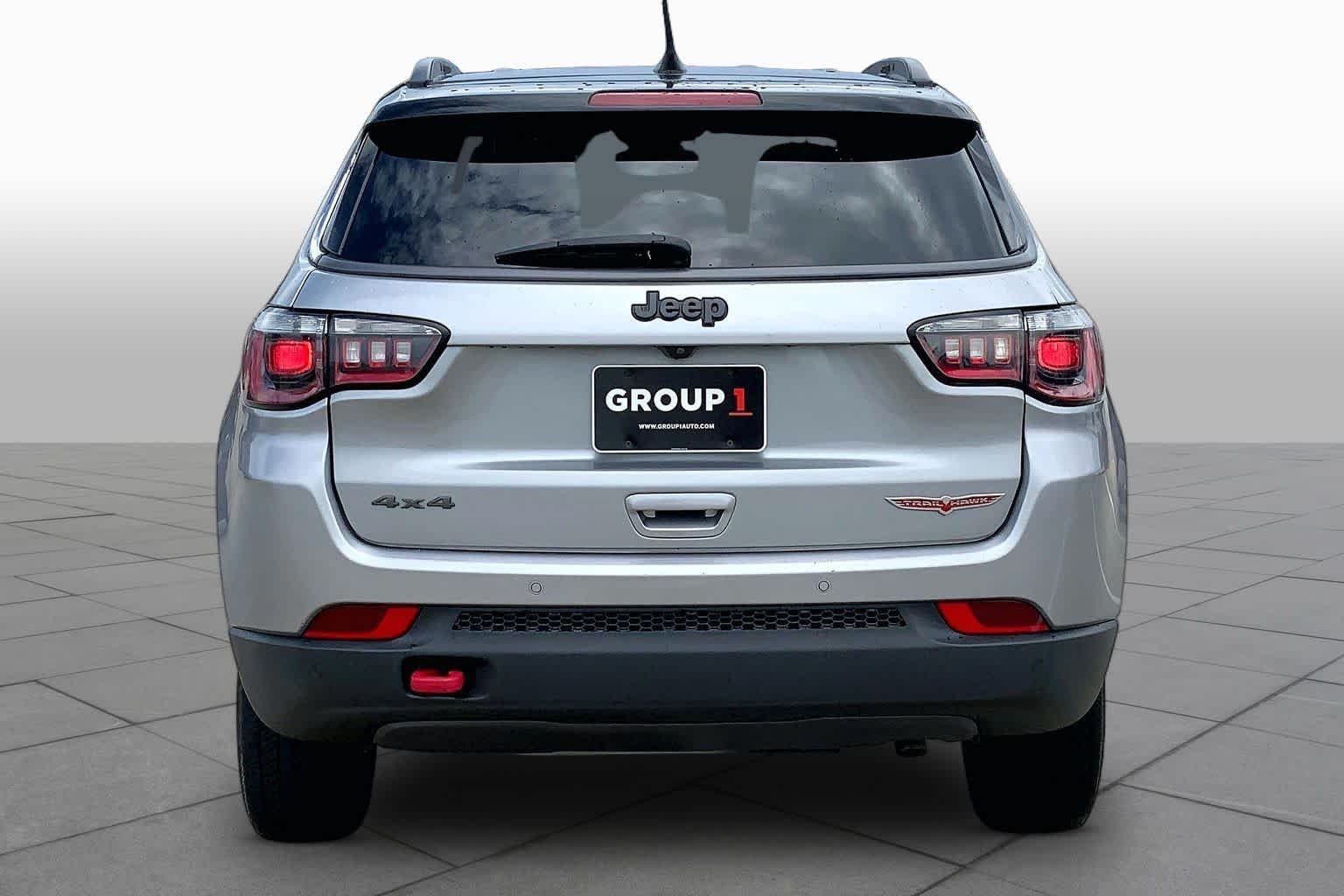 Used 2021 Billet Silver Metallic Clearcoat Jeep Trailhawk image 5