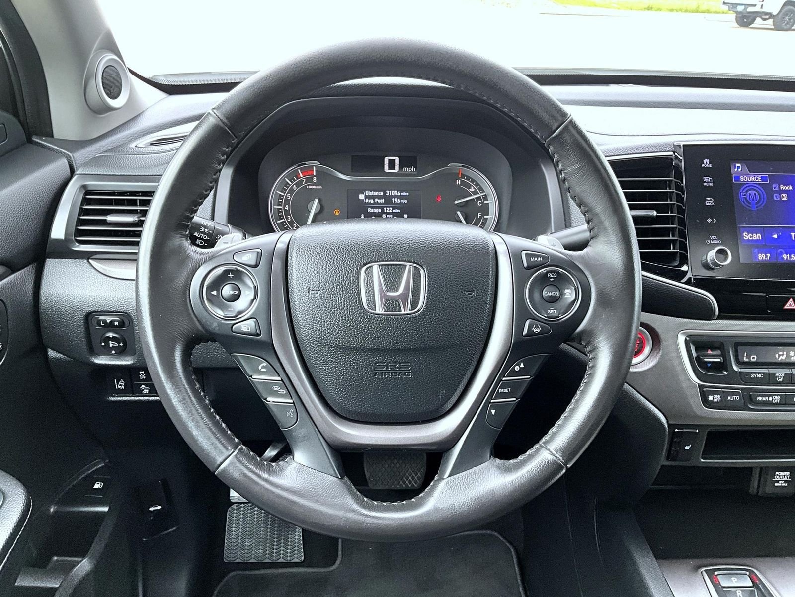 Used 2023 White Honda RTL image 10