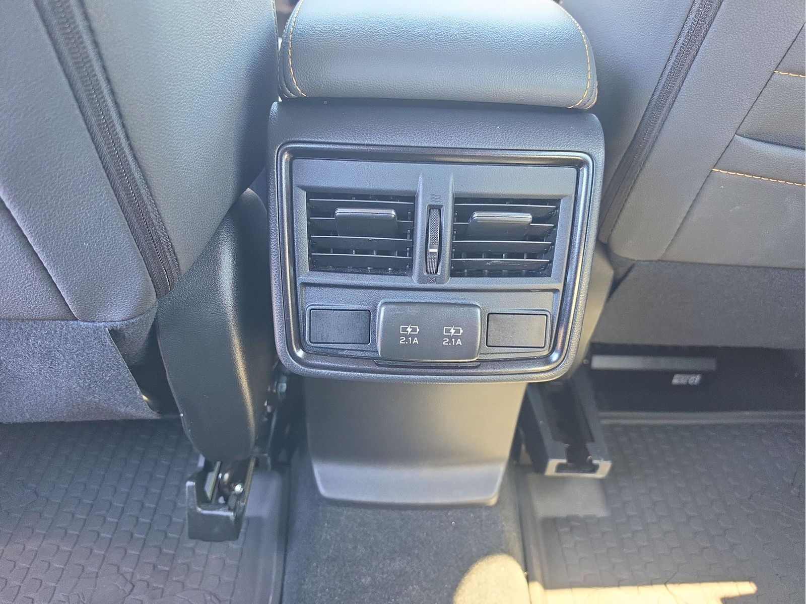 Used 2024 Crystal White Pearl Subaru Wilderness image 12