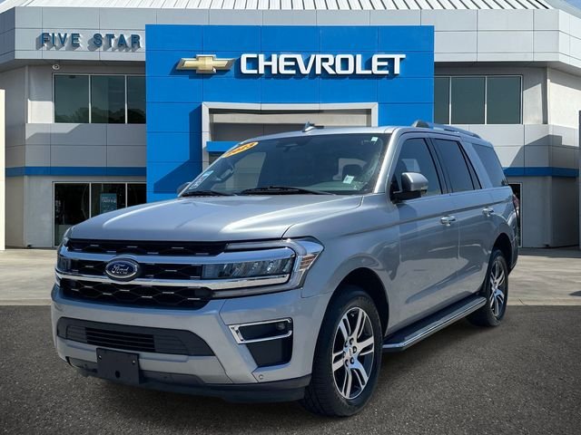 Used 2023 Silver Ford Limited image 3