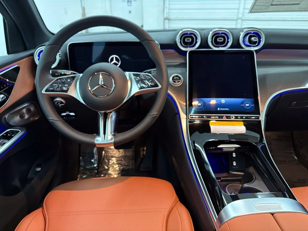 New 2027 Silver Mercedes-Benz GLC 300 image 24