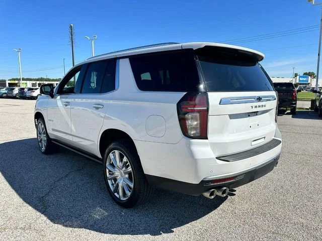 Used 2024 Iridescent Pearl Tricoat Chevrolet High Country image 3