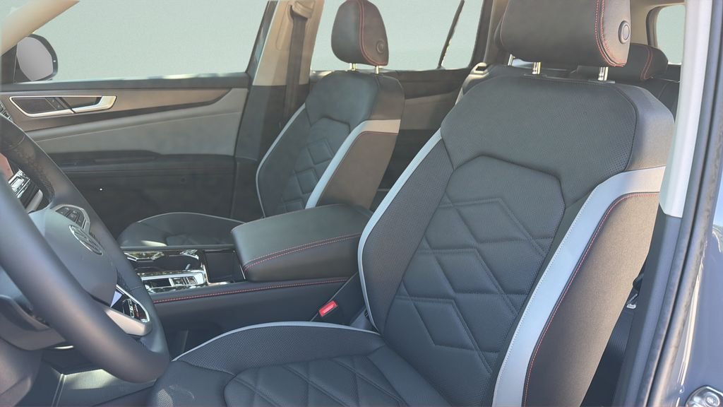 New 2026 Pure Gray Volkswagen Peak Edition image 24