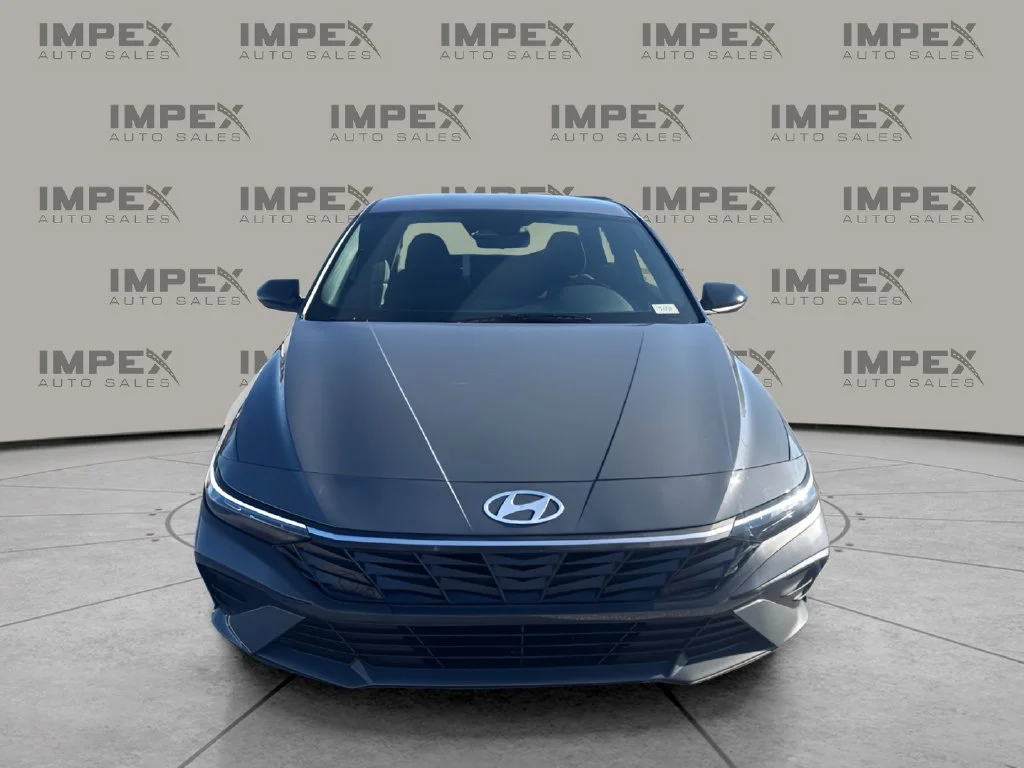 Used 2026 Gray Hyundai SEL Sport image 8