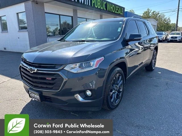 Used 2019 Gray Chevrolet RS image 1