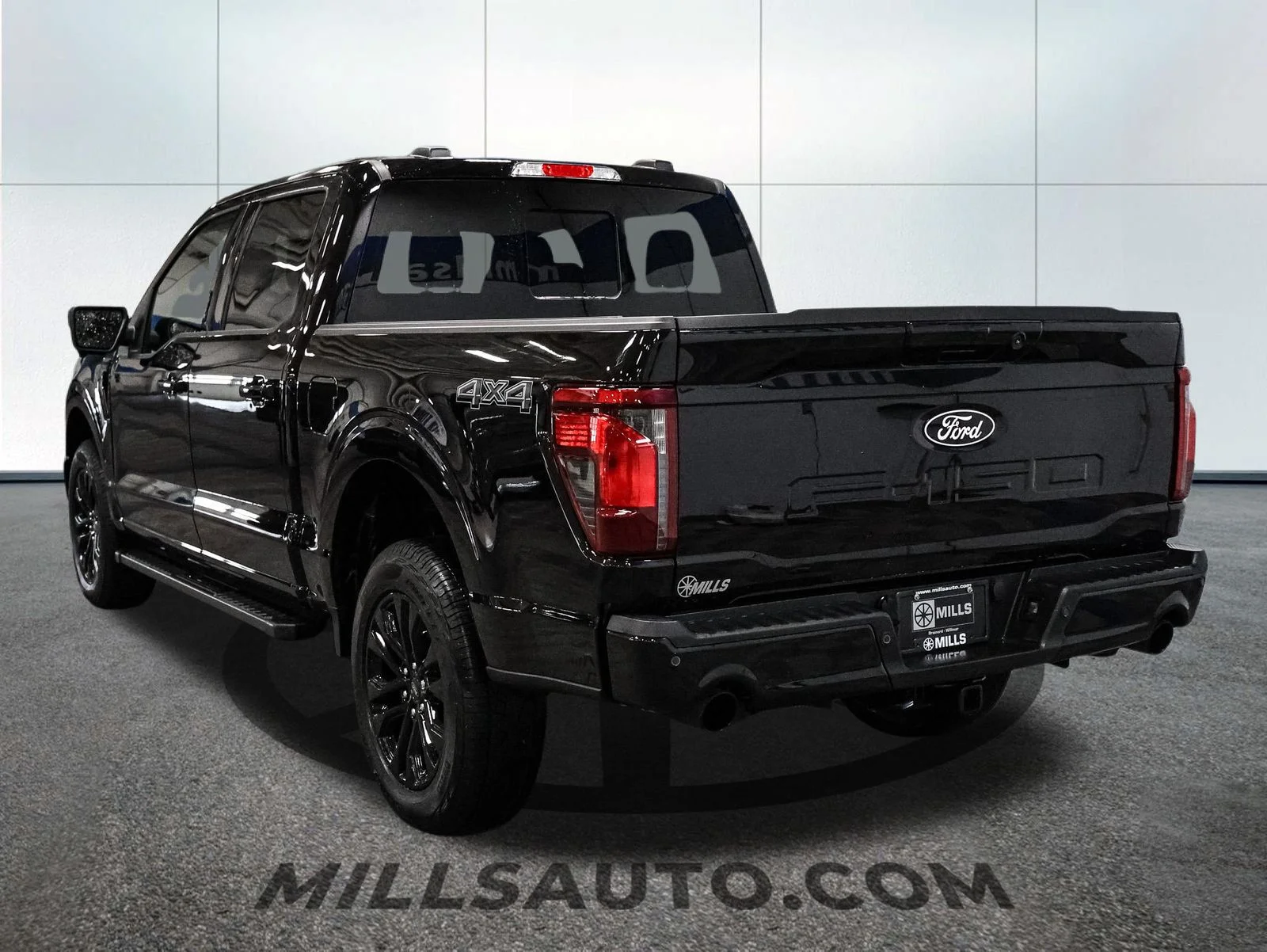 Used 2026 Agate Black Metallic Ford XLT image 5