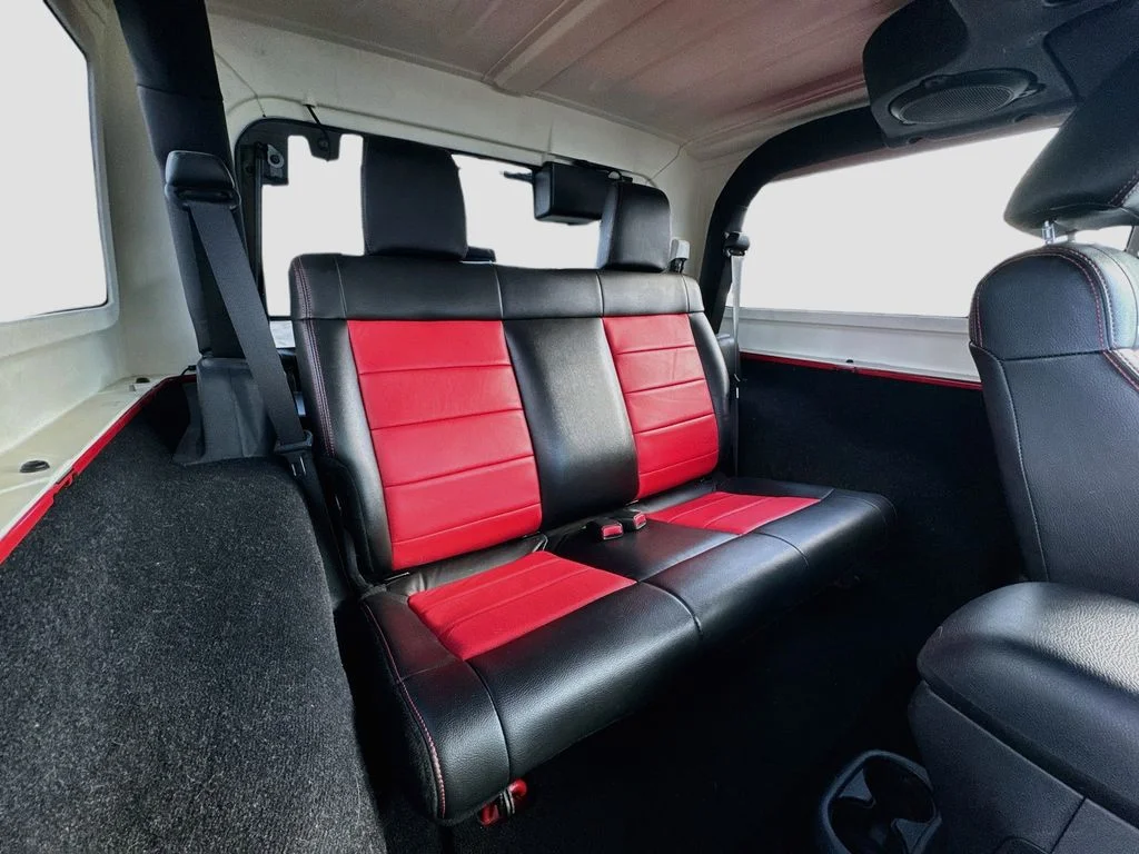Used 2011 Red Jeep Sahara image 28