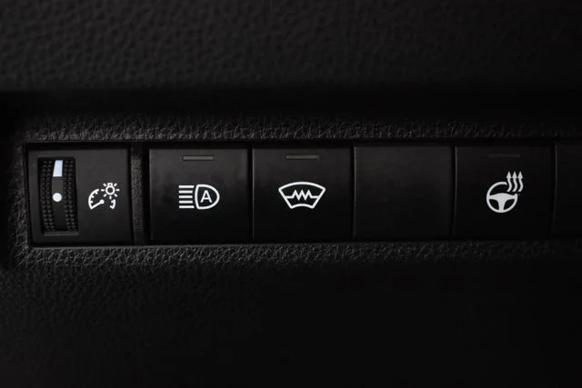Used 2023  Toyota XLE image 30