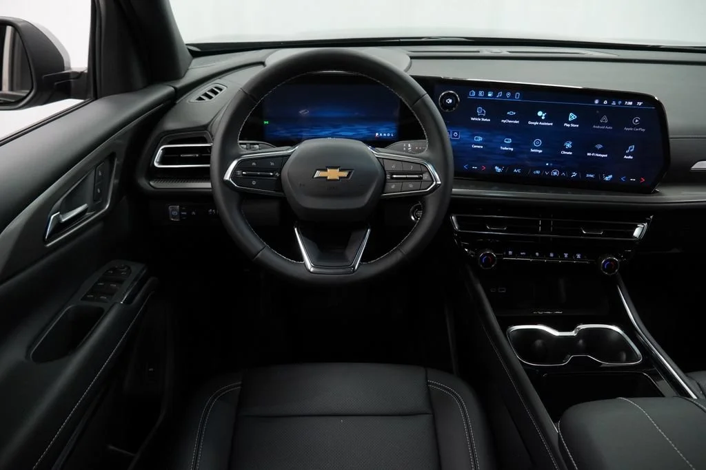 New 2026 Mosaic Black Metallic Chevrolet LT image 13