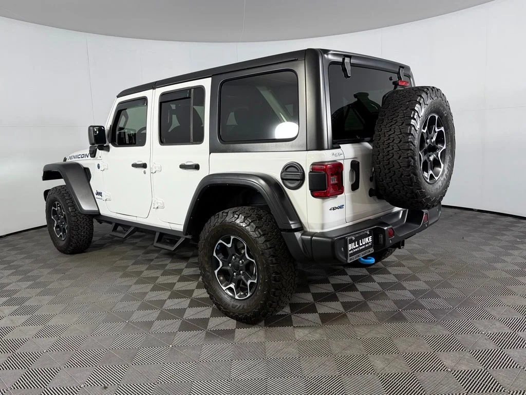 Used 2023 White Jeep Rubicon 4xe image 9