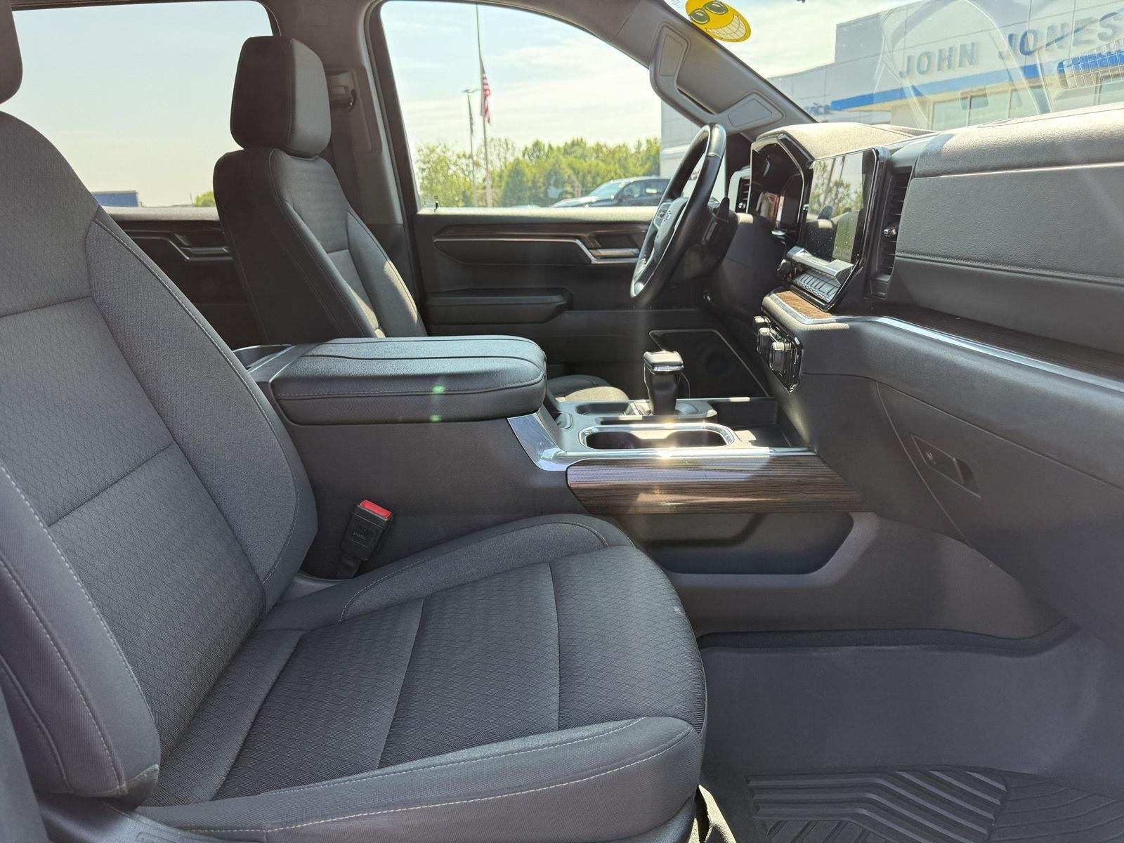 Used 2023 Summit White Chevrolet LT Trail Boss image 18