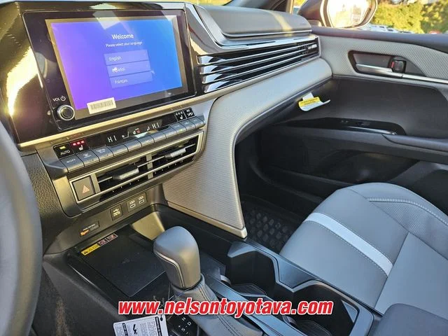 2026 Toyota Camry SE - Photo 12