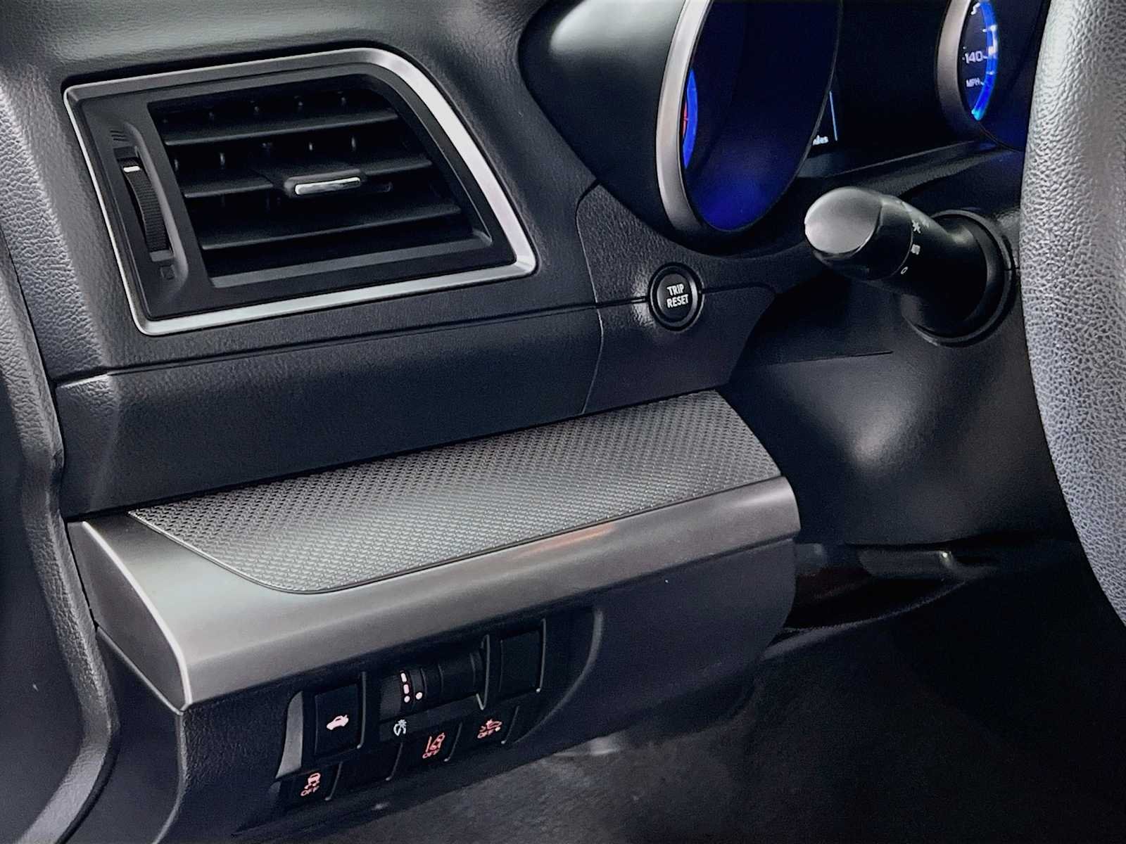 Used 2019 Ice Silver Metallic Subaru  image 10