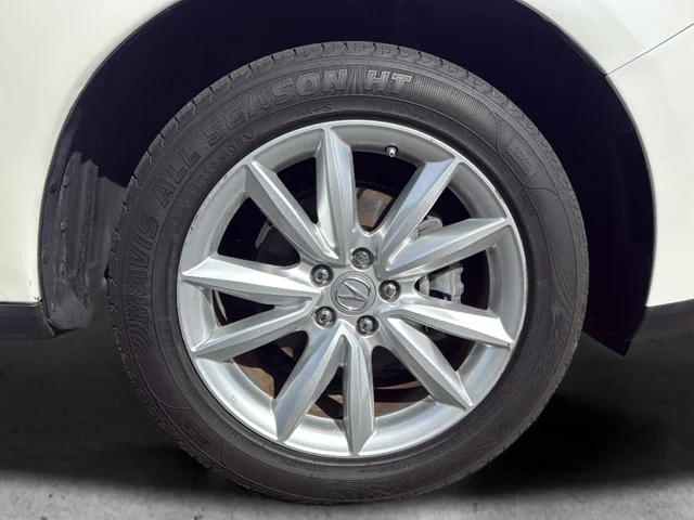 Used 2019 White Acura Base image 28