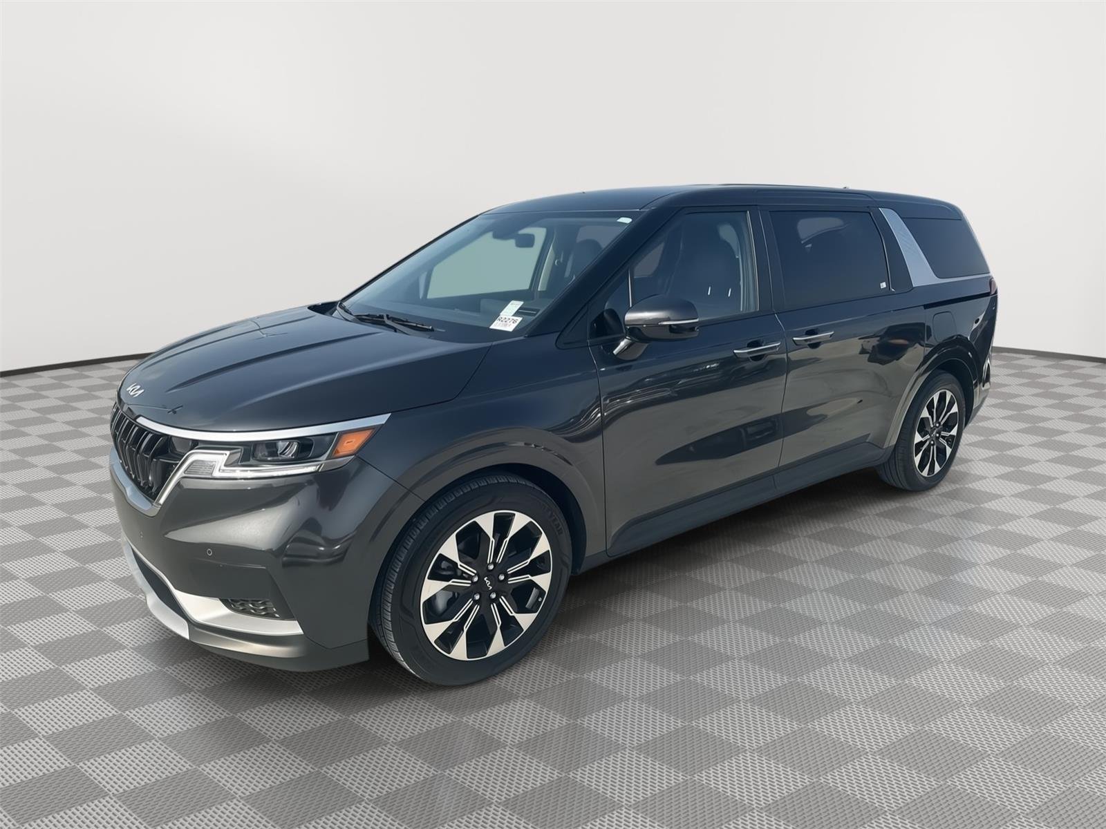 2024 Kia Sedona EX's photo