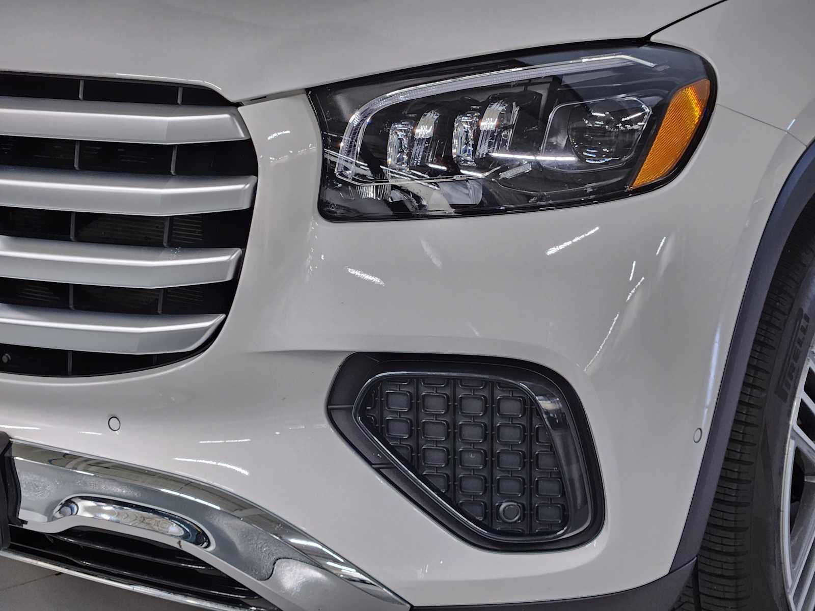 Used 2026 Polar White Mercedes-Benz GLS 450 image 12