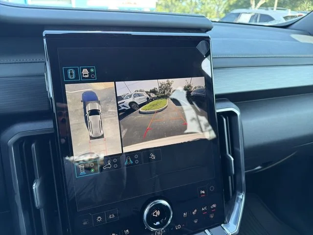 New 2026 Summit White GMC AT4 image 26