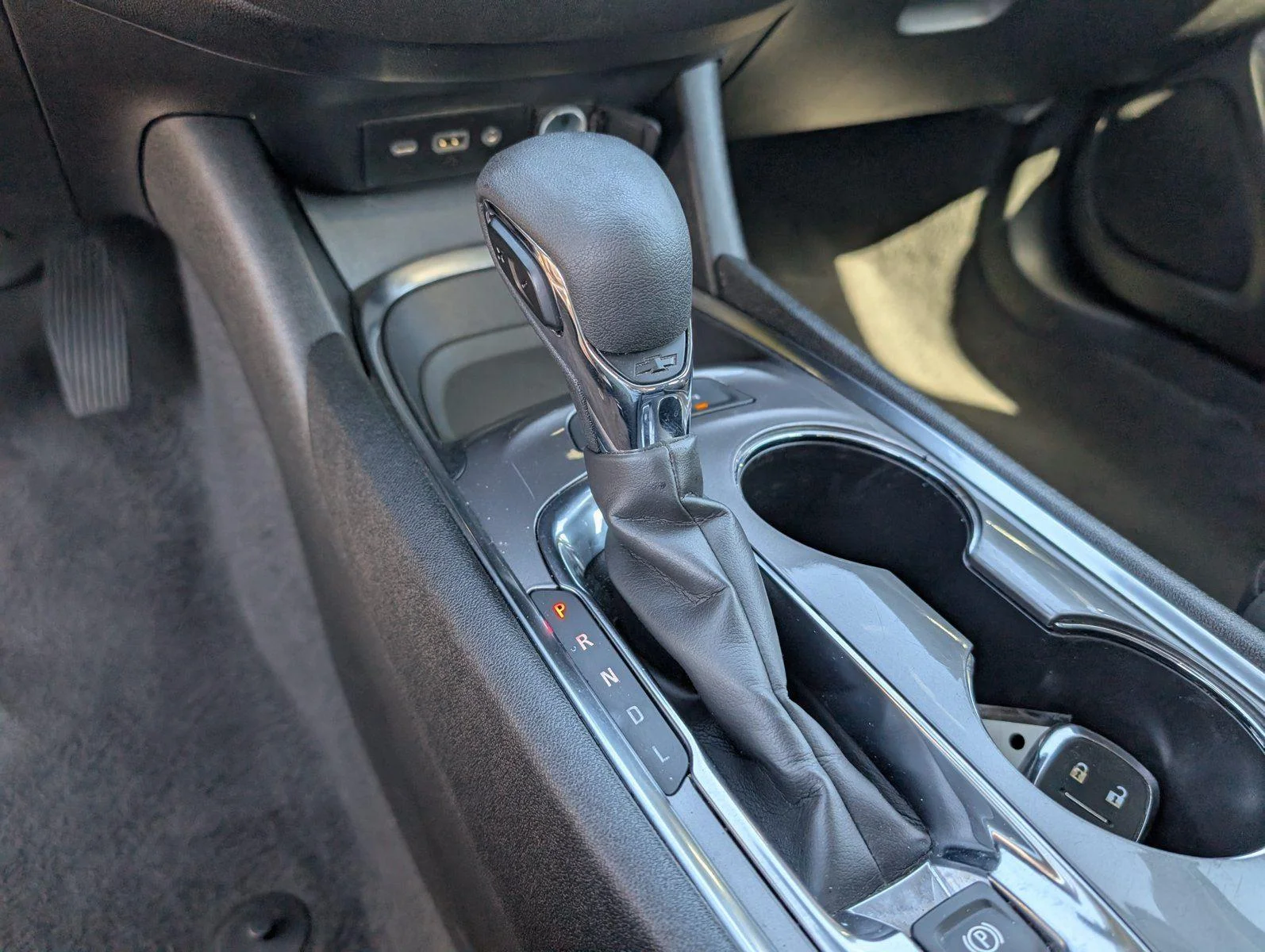 Used 2024 Mineral Gray Metallic Chevrolet 1LT image 19