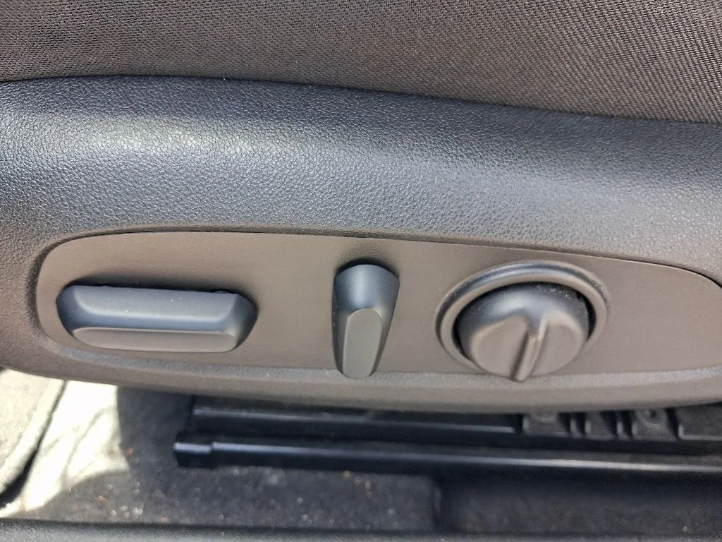Used 2024 Gray Chevrolet LT image 17