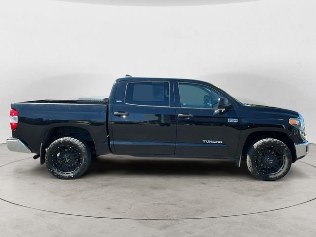 Used 2020 Black Toyota SR5 image 4