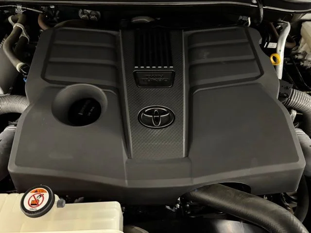 Used 2024  Toyota SR5 image 24