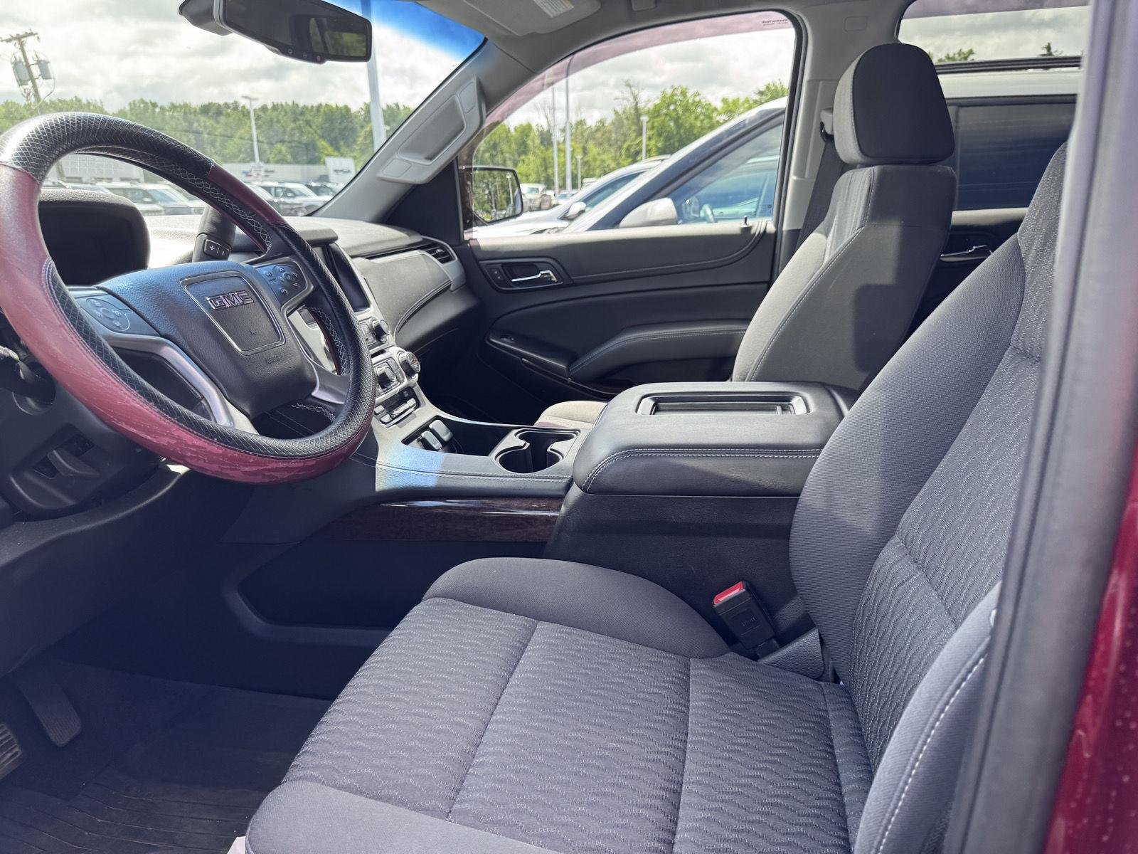 Used 2020 Crimson Red Tintcoat GMC SLE image 9