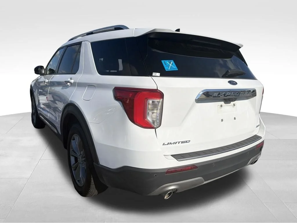 Used 2023 White Ford Limited image 19