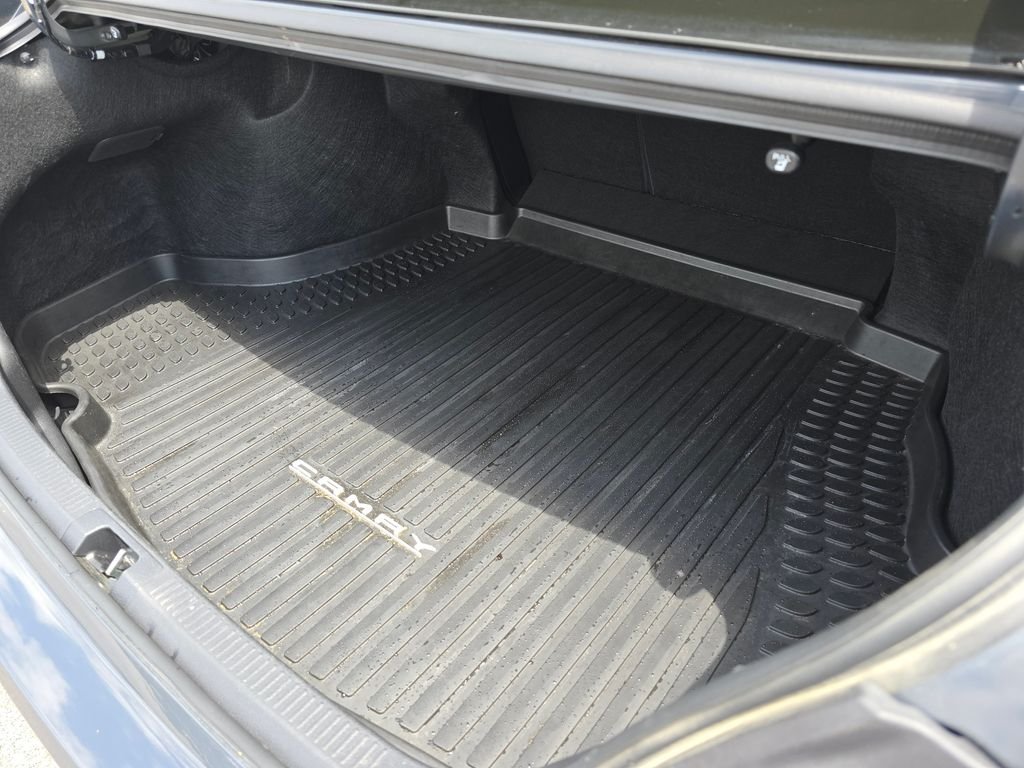 Used 2025  Toyota  image 20