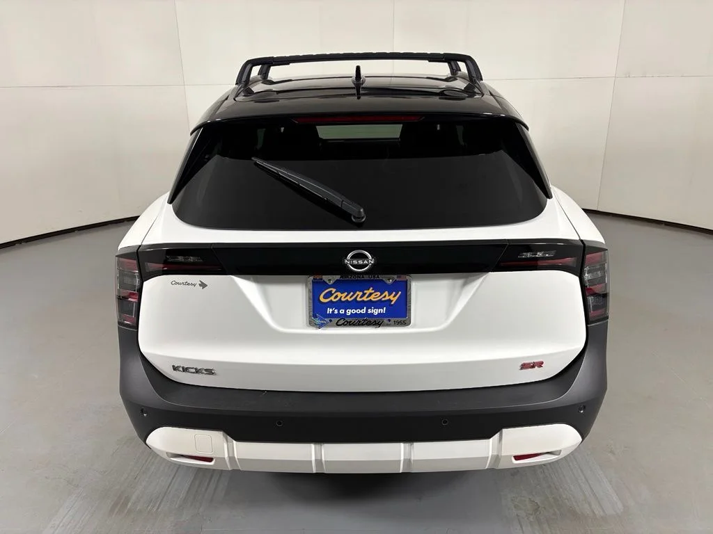 New 2026 Aspen White TriCoat / Super Black Two-tone Nissan SR image 7