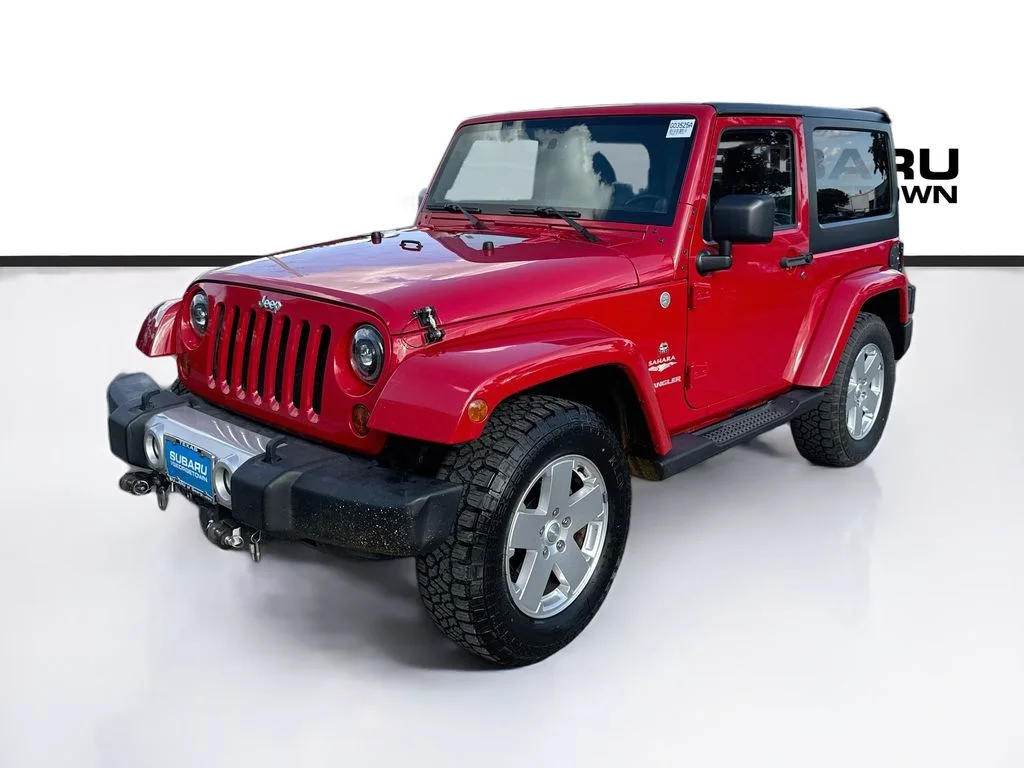 Used 2011 Red Jeep Sahara image 3