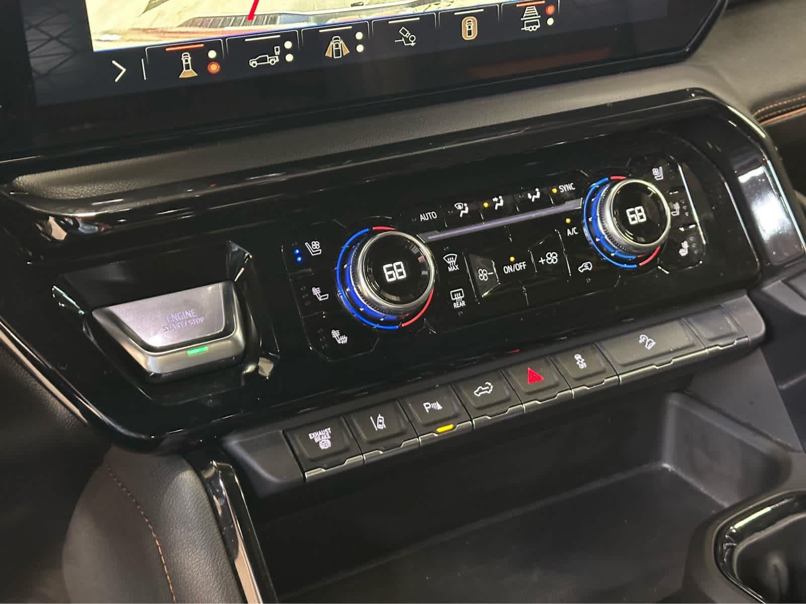 2025 GMC Sierra 3500HD AT4 - Photo 31