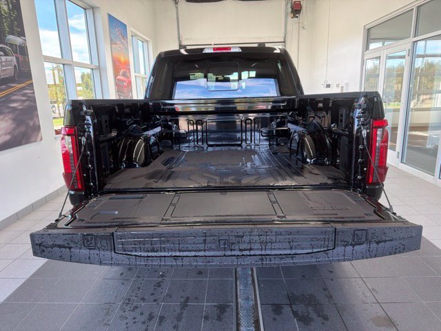 New 2026 Agate Black Metallic Ford XLT image 13