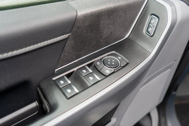 2025 Ford F-150 XLT - Photo 12