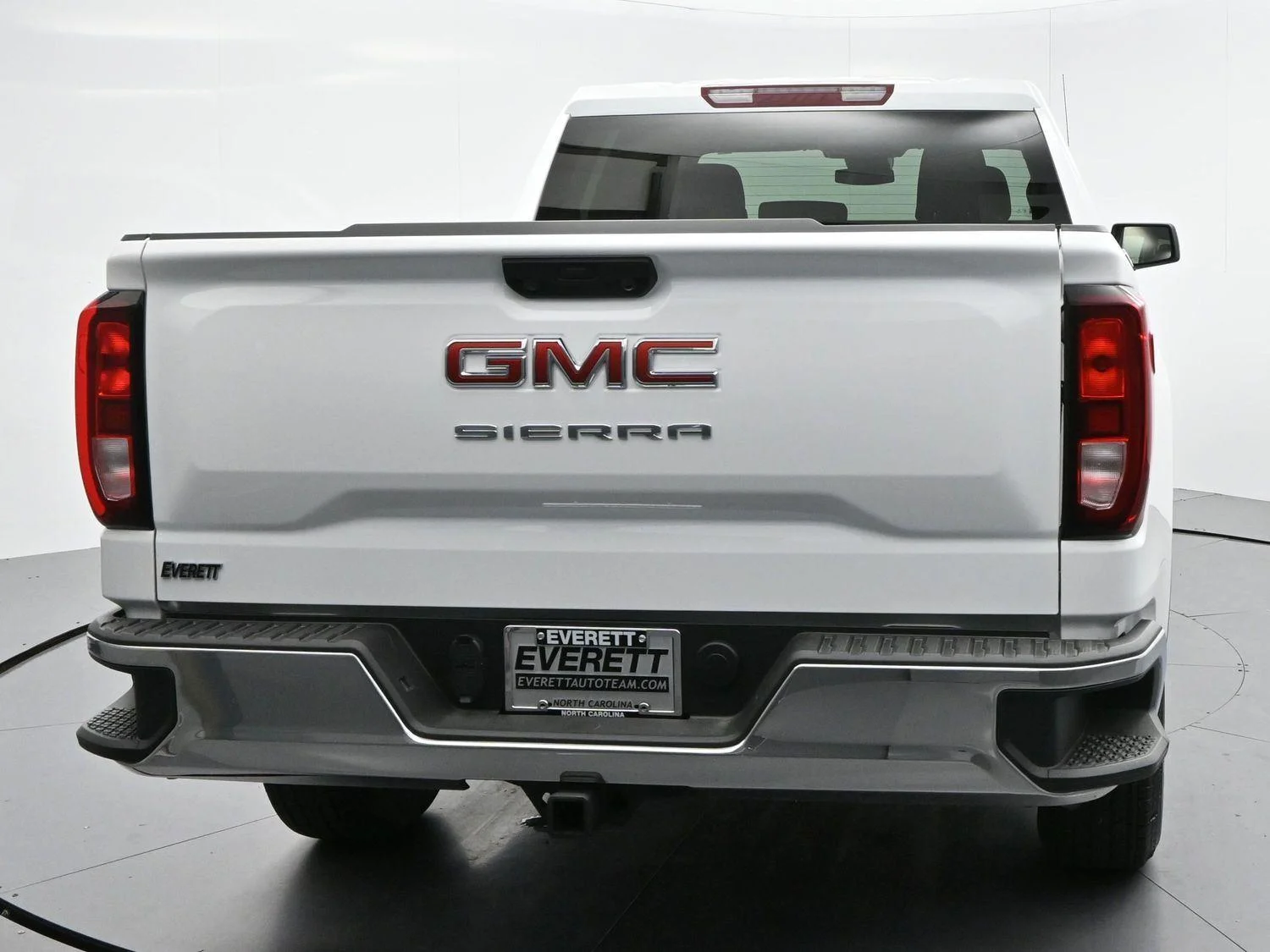 Used 2026 Summit White GMC Pro image 6